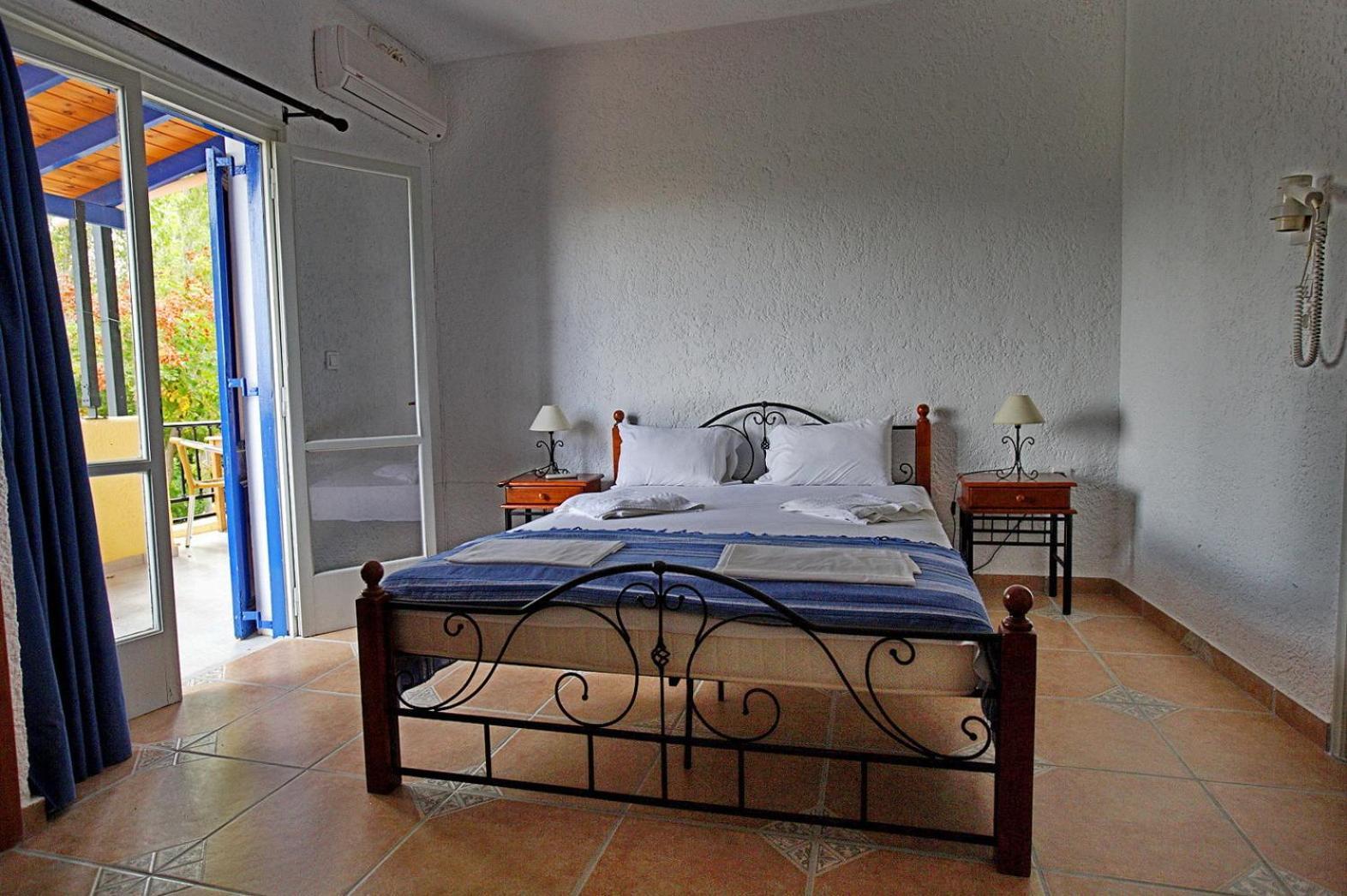 9 Musses Hotel Apartments Skala Mistegnon Pokoj fotografie