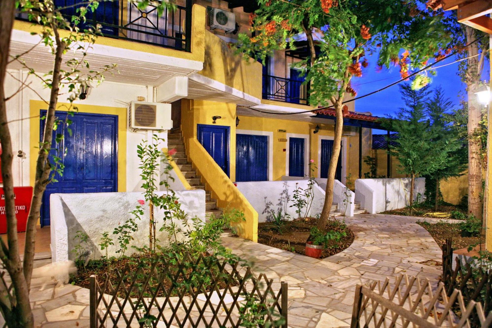 9 Musses Hotel Apartments Skala Mistegnon Pokoj fotografie