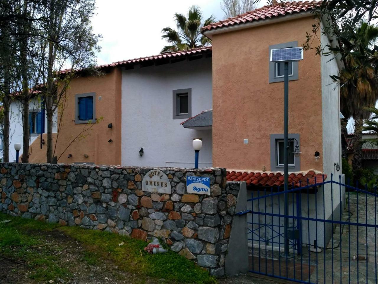 9 Musses Hotel Apartments Skala Mistegnon Exteriér fotografie